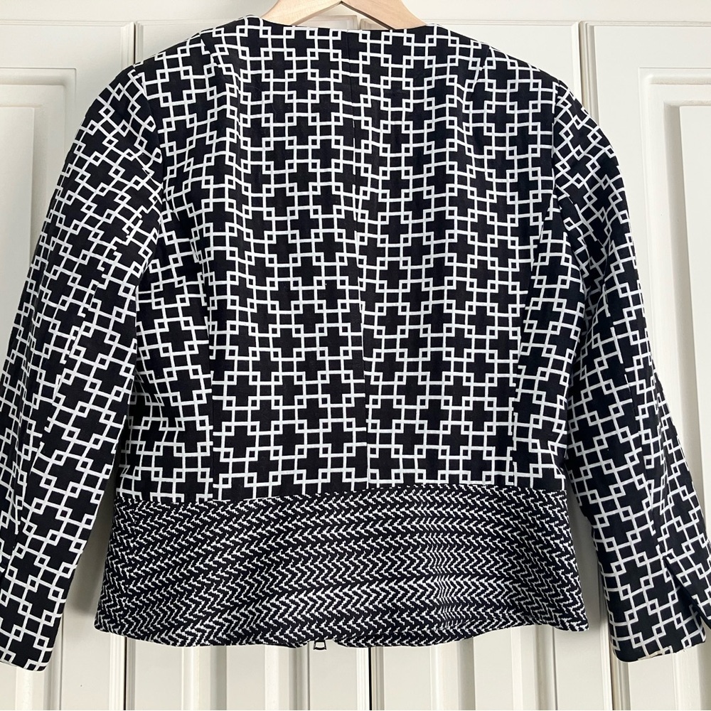 Saks Fifth Avenue Black Label Geometric Zip Up Jacket Size‎ 4 - Picture 2 of 8